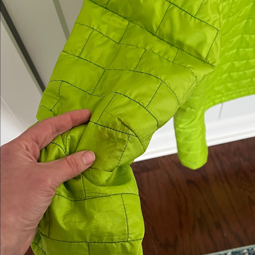 Patagonia neon lime green nano puff jacket - Picture 9 of 9